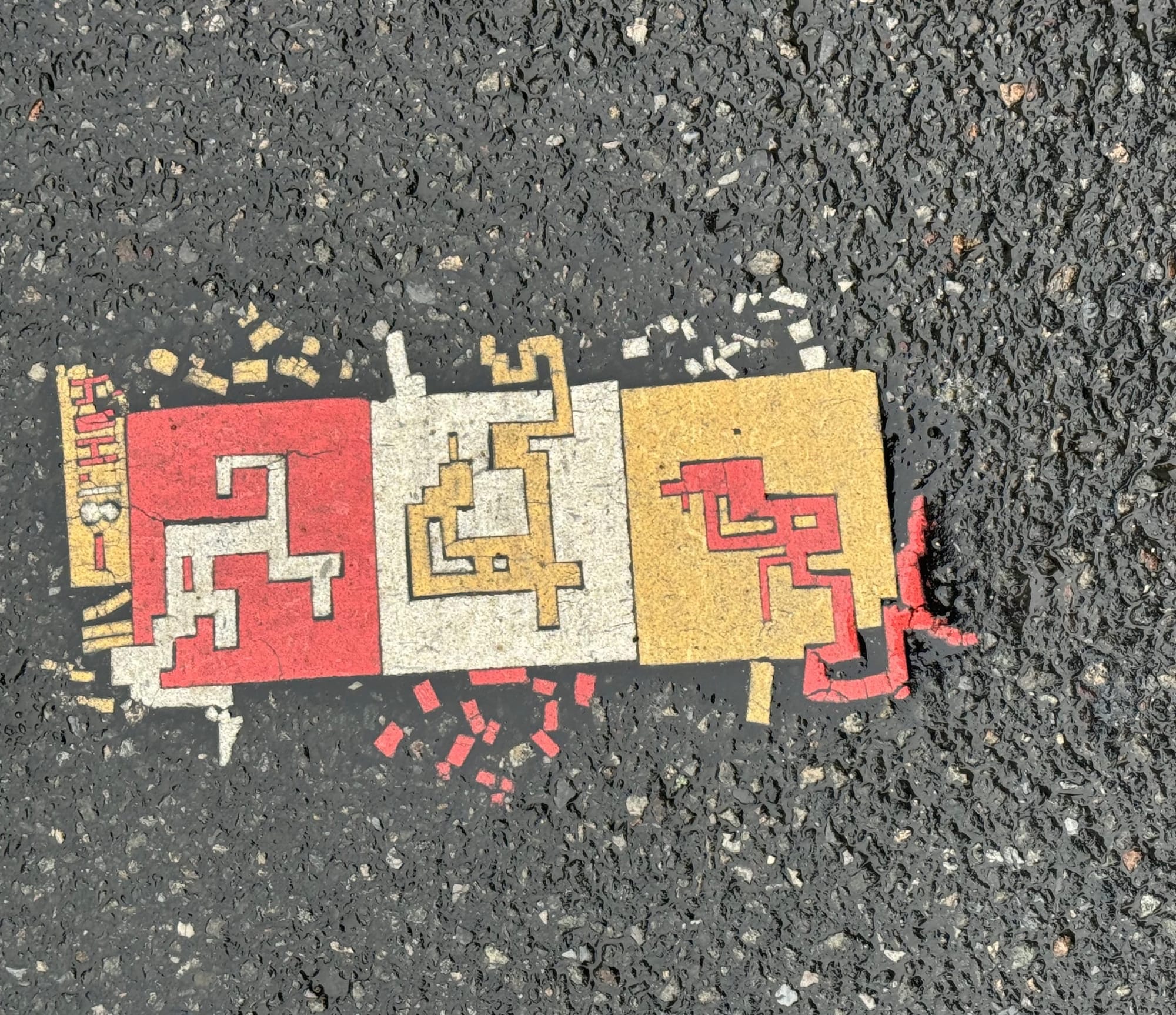 Resurrect Dead: The Mystery of the Toynbee Tiles